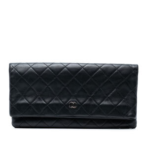 Pre-Loved Chanel Quilted Lambskin CC Beauty Foldover Clutch